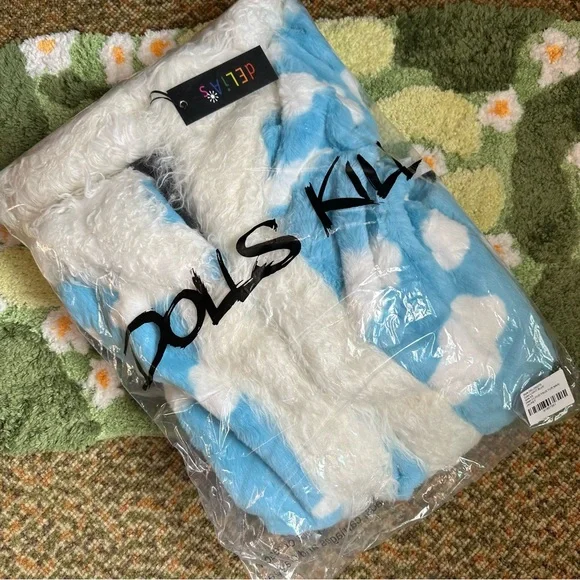 🪻[ Dolls Kill ] x dELiA*s Dreamscape Love Faux Fur Cloud Print Coat Festival - Picture 13 of 13